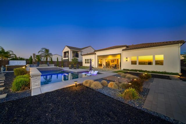 3918 Skyline Dr, Rocklin, CA 95677