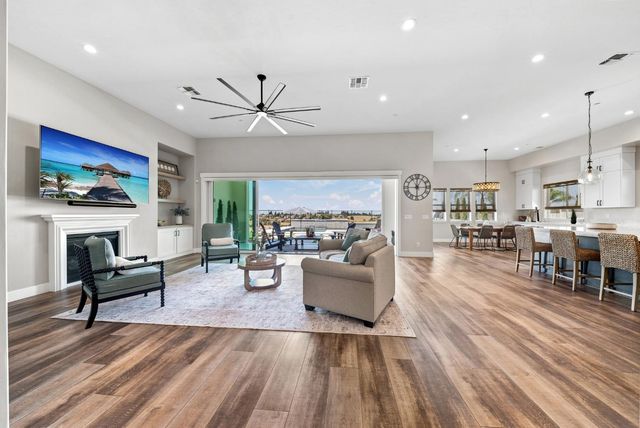3918 Skyline Dr, Rocklin, CA 95677