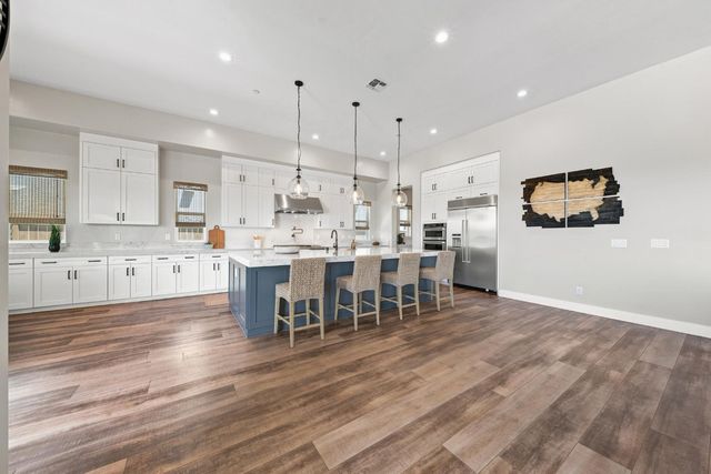 3918 Skyline Dr, Rocklin, CA 95677