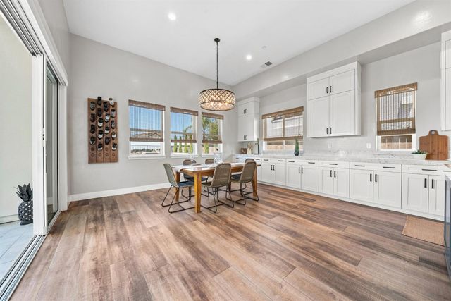 3918 Skyline Dr, Rocklin, CA 95677