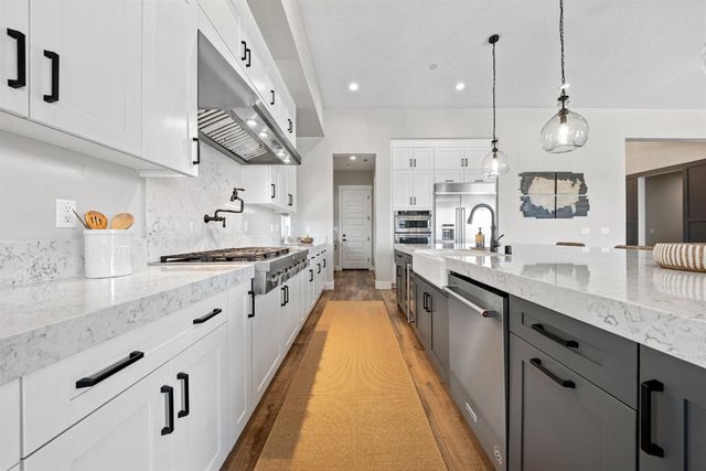 3918 Skyline Dr, Rocklin, CA 95677