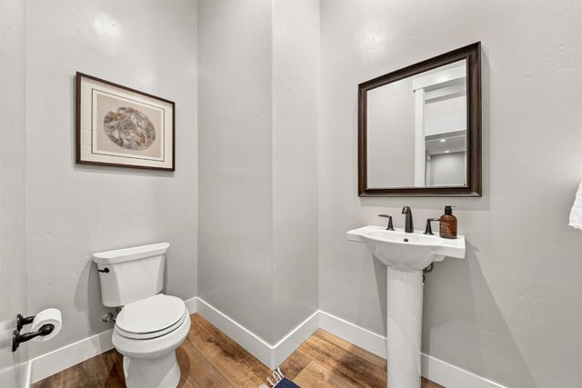 3918 Skyline Dr, Rocklin, CA 95677