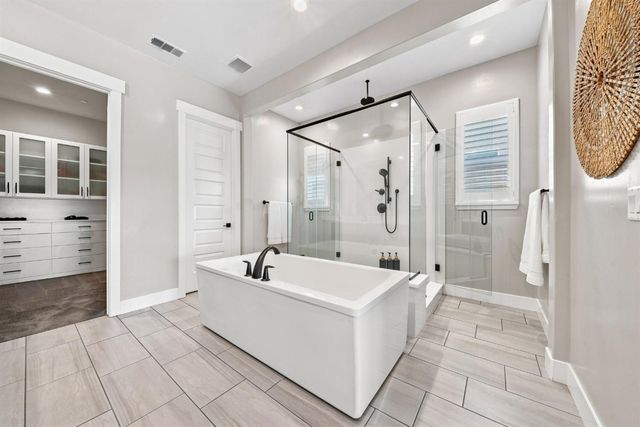 3918 Skyline Dr, Rocklin, CA 95677