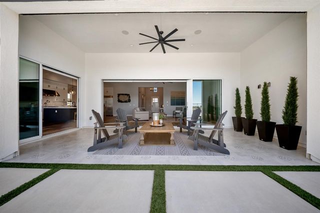 3918 Skyline Dr, Rocklin, CA 95677