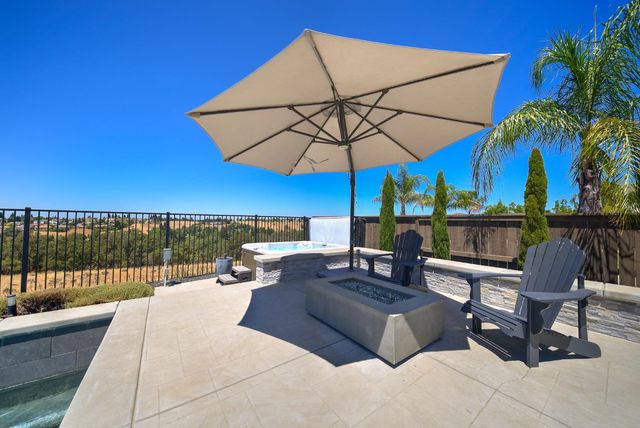 3918 Skyline Dr, Rocklin, CA 95677