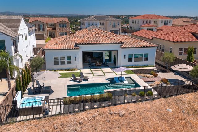 3918 Skyline Dr, Rocklin, CA 95677