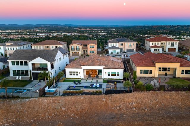 3918 Skyline Dr, Rocklin, CA 95677