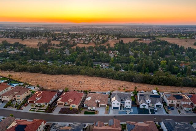 3918 Skyline Dr, Rocklin, CA 95677