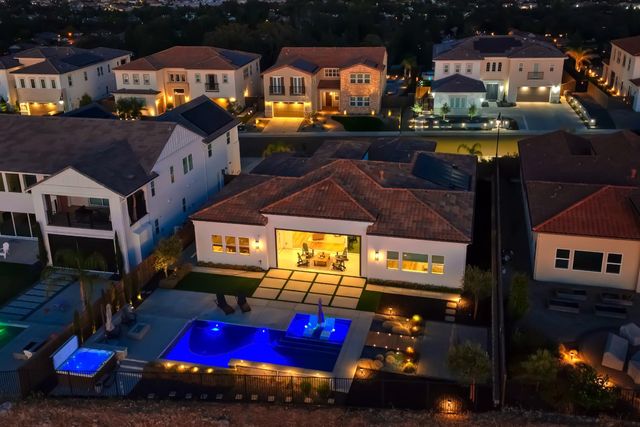 3918 Skyline Dr, Rocklin, CA 95677