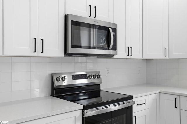 432 Ambiance Court, Spartanburg, SC 29301