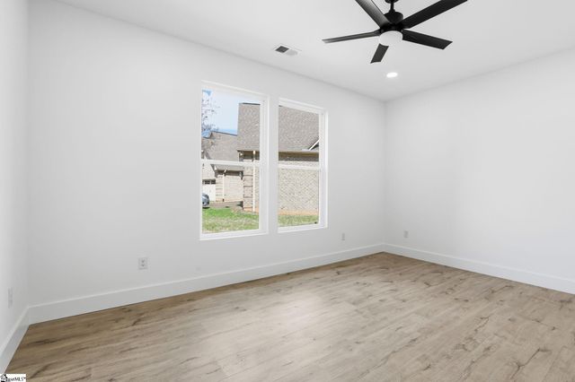 432 Ambiance Court, Spartanburg, SC 29301