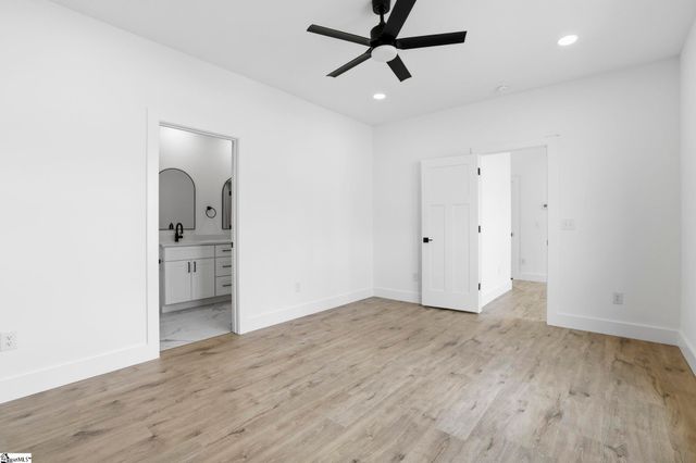 432 Ambiance Court, Spartanburg, SC 29301