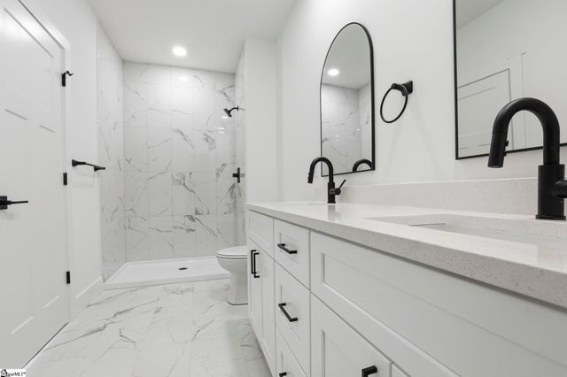 432 Ambiance Court, Spartanburg, SC 29301