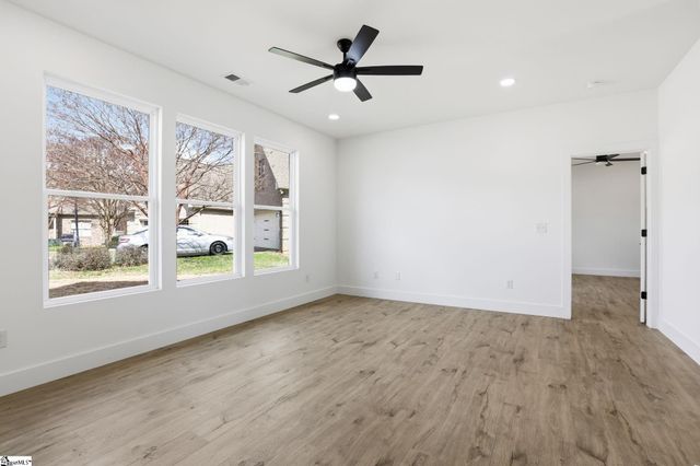 432 Ambiance Court, Spartanburg, SC 29301