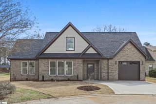432 Ambiance Court, Spartanburg, SC 29301