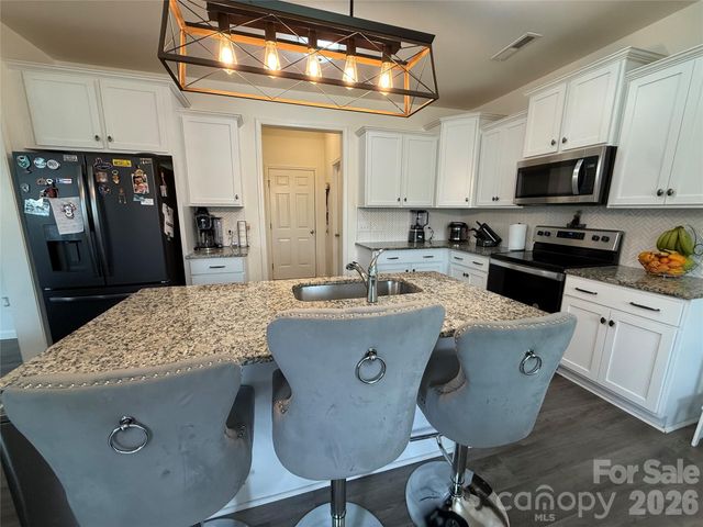 129 Mooring Drive, Statesville, NC 28677