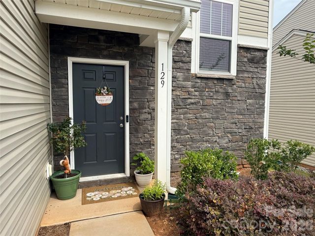 129 Mooring Drive, Statesville, NC 28677