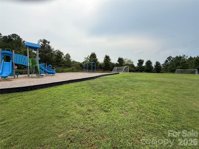 129 Mooring Drive, Statesville, NC 28677