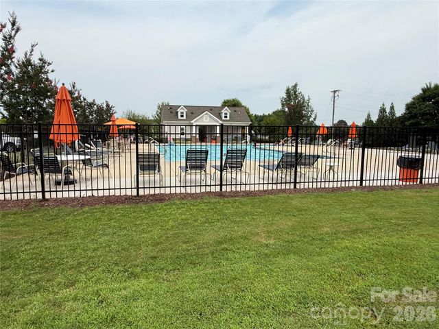 129 Mooring Drive, Statesville, NC 28677