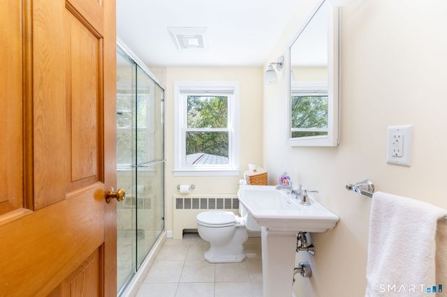 49 Wakeley Road, Newington, CT 06111