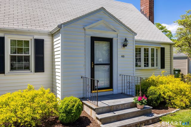 49 Wakeley Road, Newington, CT 06111