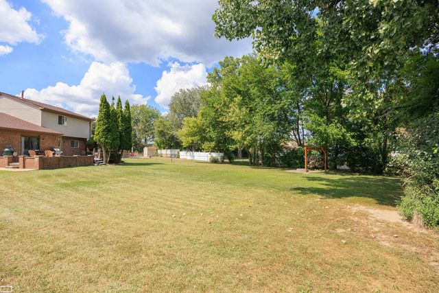 34346 Claudia Court, Sterling Heights, MI 48310