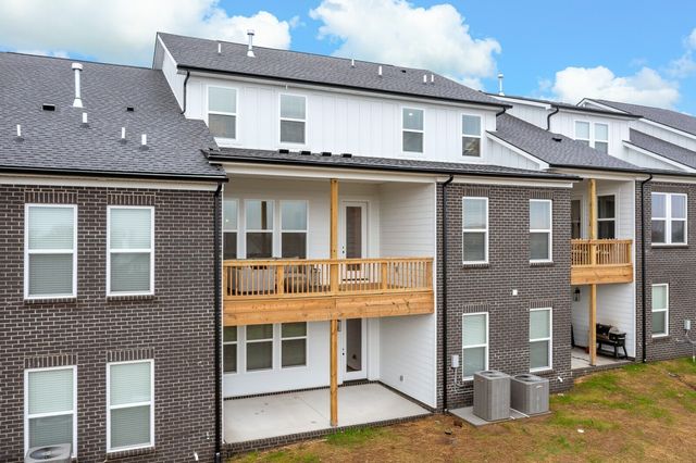 460 Buckwood Avenue, W, Thompsons Station, TN 37179