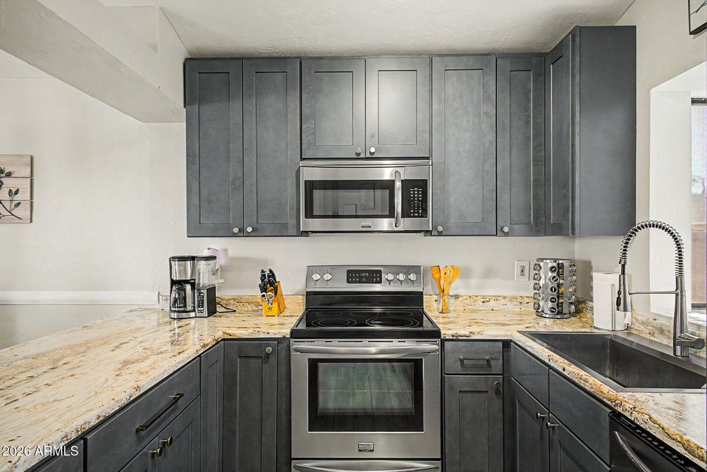 Image 11 of property listing at 4725 E BROWN Road 70, Mesa, AZ 85205