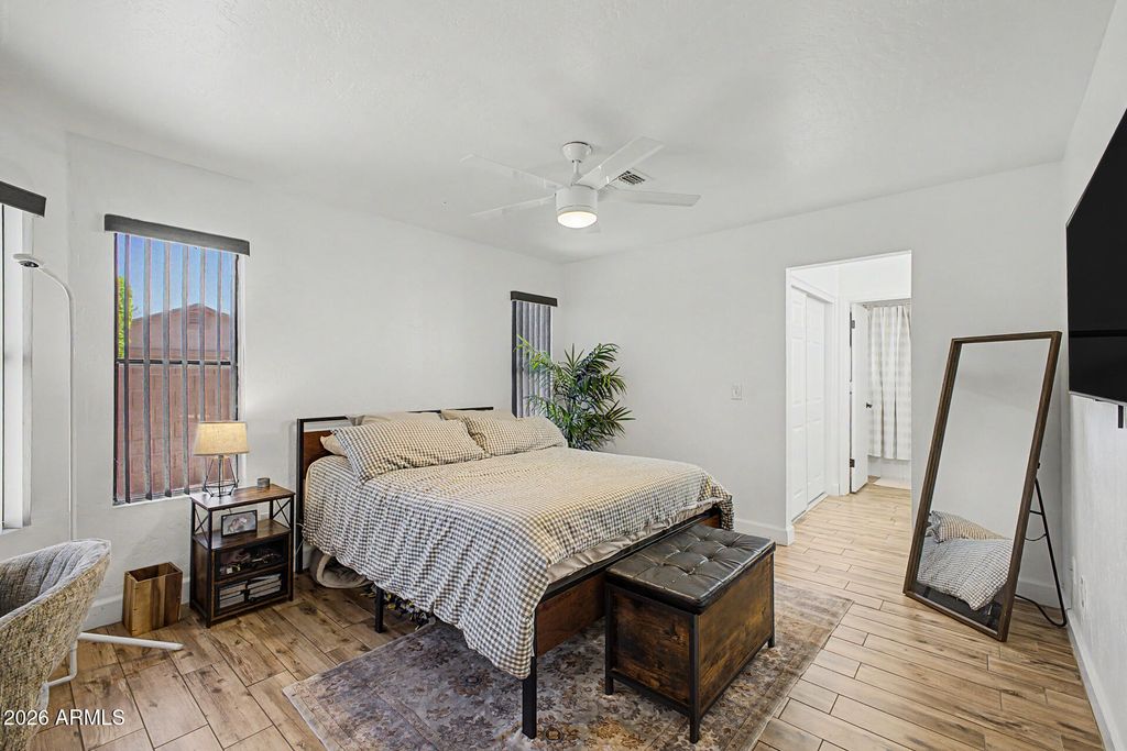 Image 13 of property listing at 4725 E BROWN Road 70, Mesa, AZ 85205