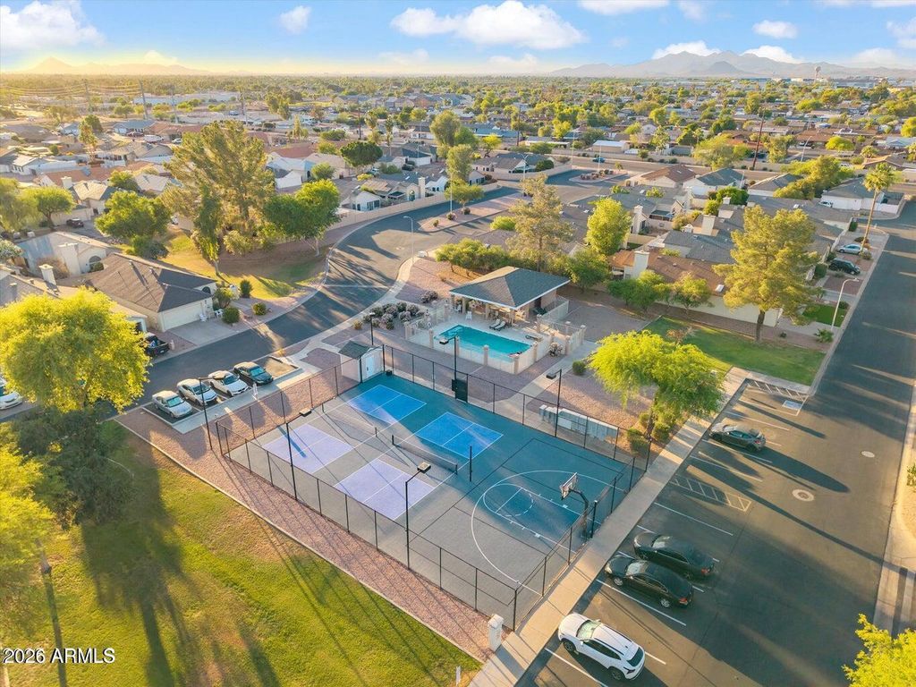 Image 2 of property listing at 4725 E BROWN Road 70, Mesa, AZ 85205
