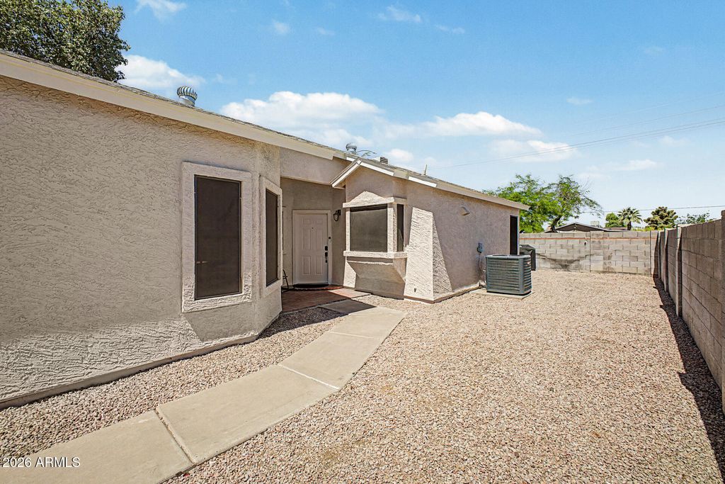 Image 4 of property listing at 4725 E BROWN Road 70, Mesa, AZ 85205