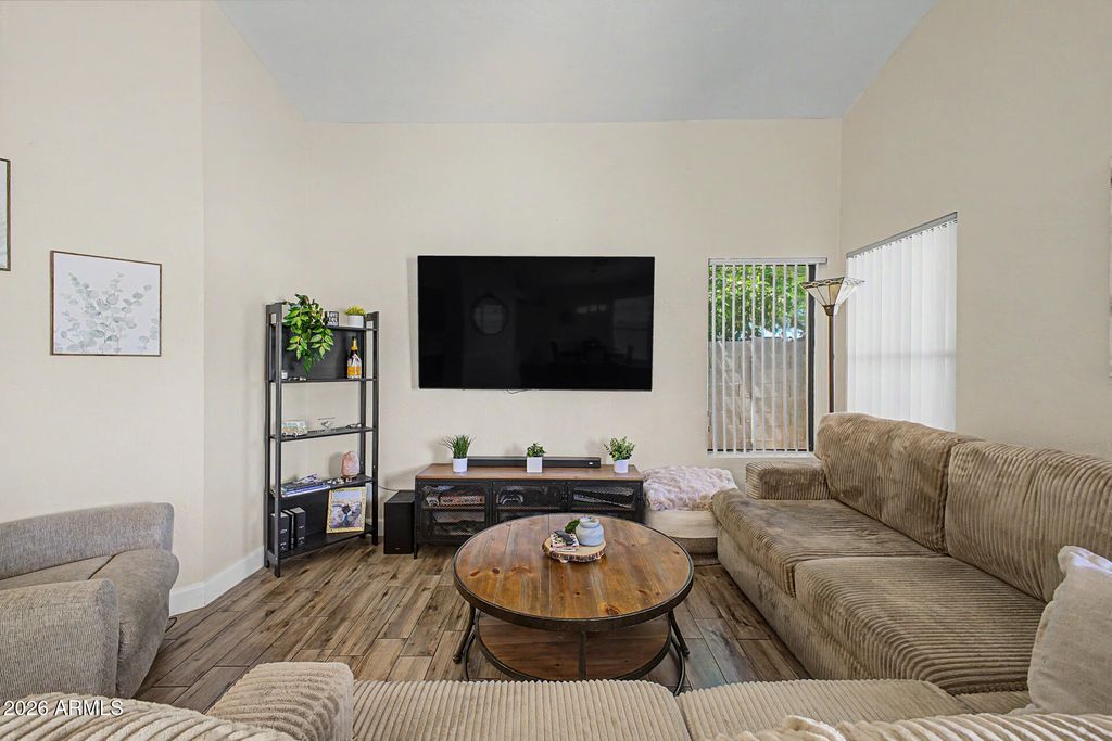 Image 5 of property listing at 4725 E BROWN Road 70, Mesa, AZ 85205
