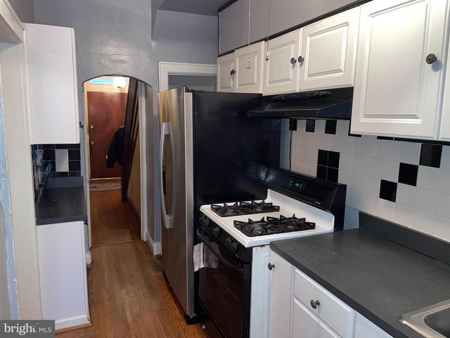 504 23RD PL NE, Washington, DC 20002