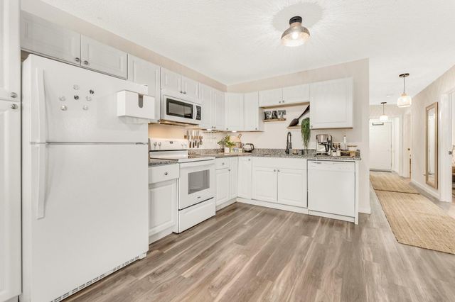 5621 31st Avenue S, Minneapolis, MN 55417