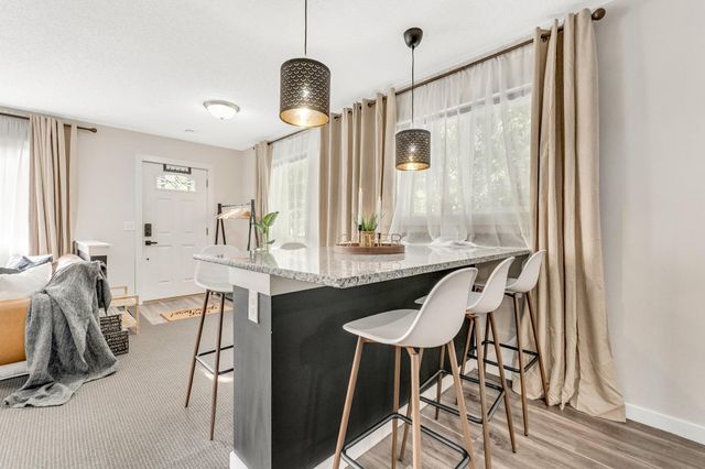 5621 31st Avenue S, Minneapolis, MN 55417