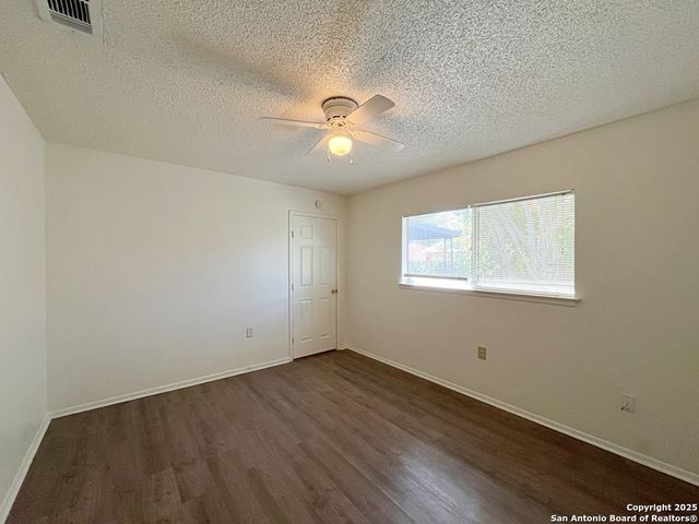 117 Meadow Way, Converse, TX 78109