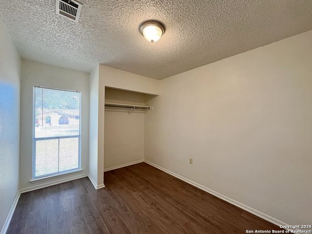 117 Meadow Way, Converse, TX 78109