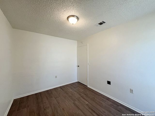 117 Meadow Way, Converse, TX 78109