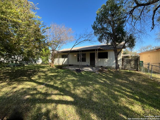 117 Meadow Way, Converse, TX 78109