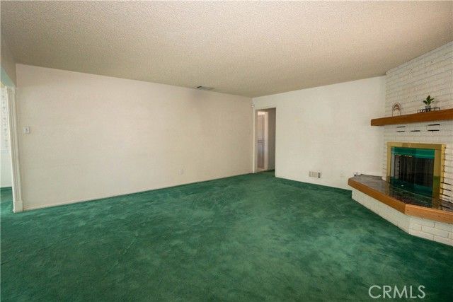 20783 Shawnee Road, Apple Valley, CA 92308