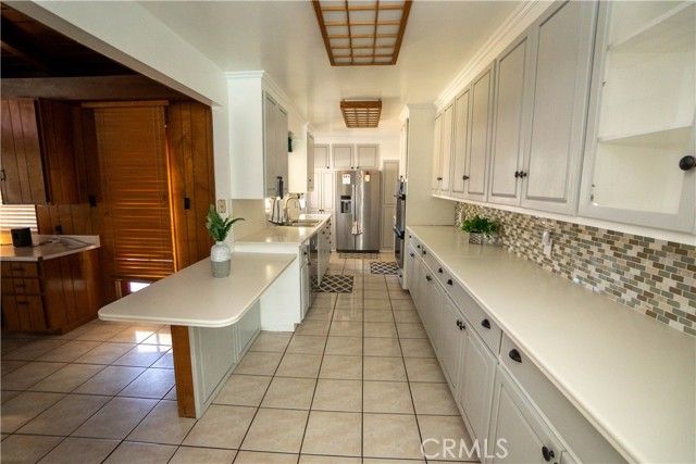 20783 Shawnee Road, Apple Valley, CA 92308