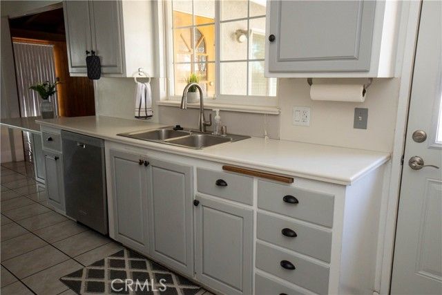 20783 Shawnee Road, Apple Valley, CA 92308