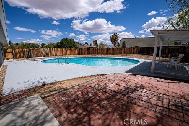 20783 Shawnee Road, Apple Valley, CA 92308