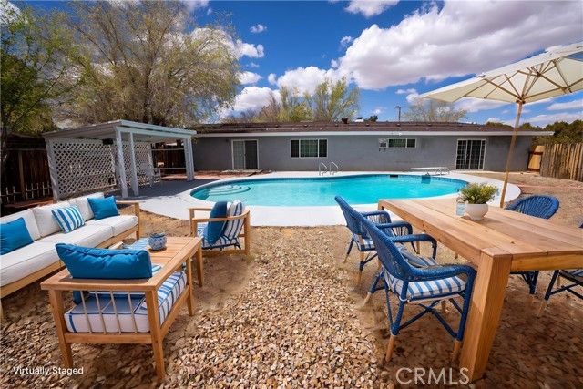 20783 Shawnee Road, Apple Valley, CA 92308