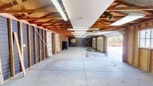 20783 Shawnee Road, Apple Valley, CA 92308