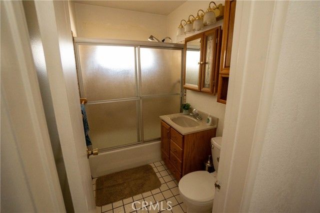 20783 Shawnee Road, Apple Valley, CA 92308