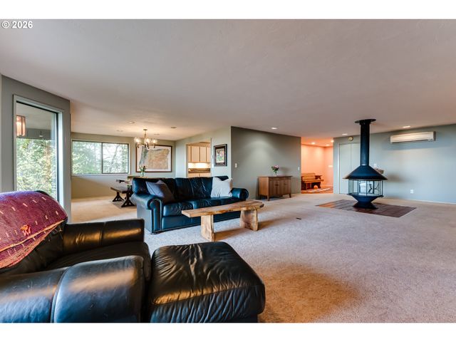 29433 HODSDONSDALE Ln, Eugene, OR 97402