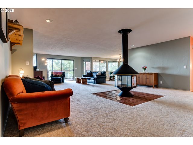 29433 HODSDONSDALE Ln, Eugene, OR 97402