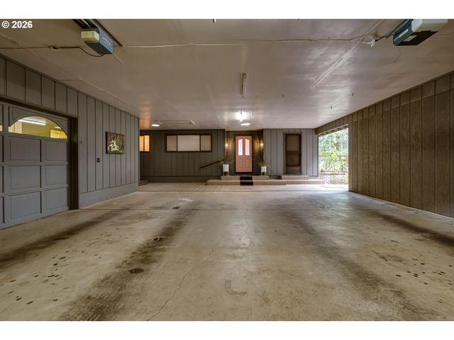 29433 HODSDONSDALE Ln, Eugene, OR 97402