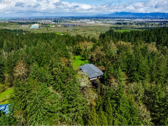 29433 HODSDONSDALE Ln, Eugene, OR 97402